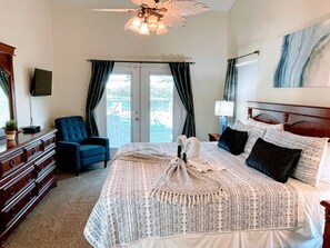 4 slaapkamers, een strijkplank/strijkijzer, gratis wifi, beddengoed