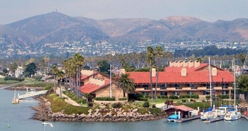 Harbortown Oceanfront Resort--sleeps 6