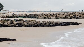 Beach - Plum Guide - Dragonfly Inn (Bournemouth)