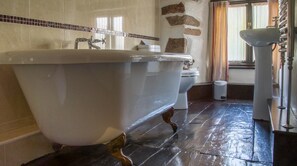 Bathroom - Plum Guide - The Old Dairymaid (Holmrook)