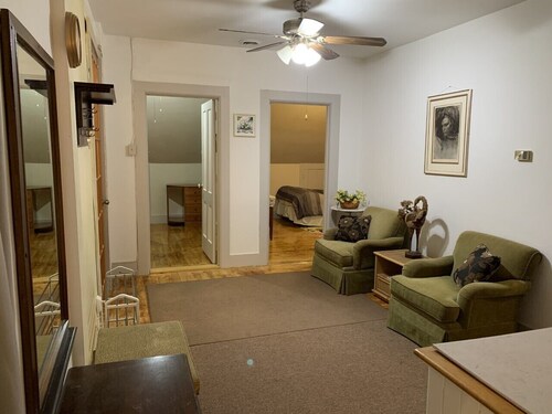 3rd Floor, walk-up private 3BR victorian apartment