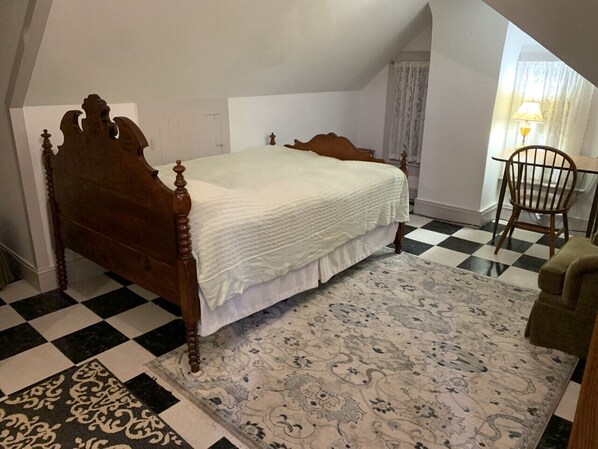 3 chambres, fer et planche à repasser, Wi-Fi gratuit, draps fournis