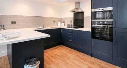 The Court Room at The Institute Executive Apartments