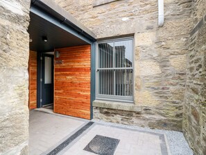 Interior - The Keepers Cottage at The Institute Executive Apartments (Keith)