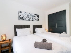 Cottage | Interior - The Clock Tower at The Institute Executive Apartments (Keith)