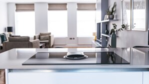 Nicht klassifiziertes Bild, 2 von 45, Schaltfläche
