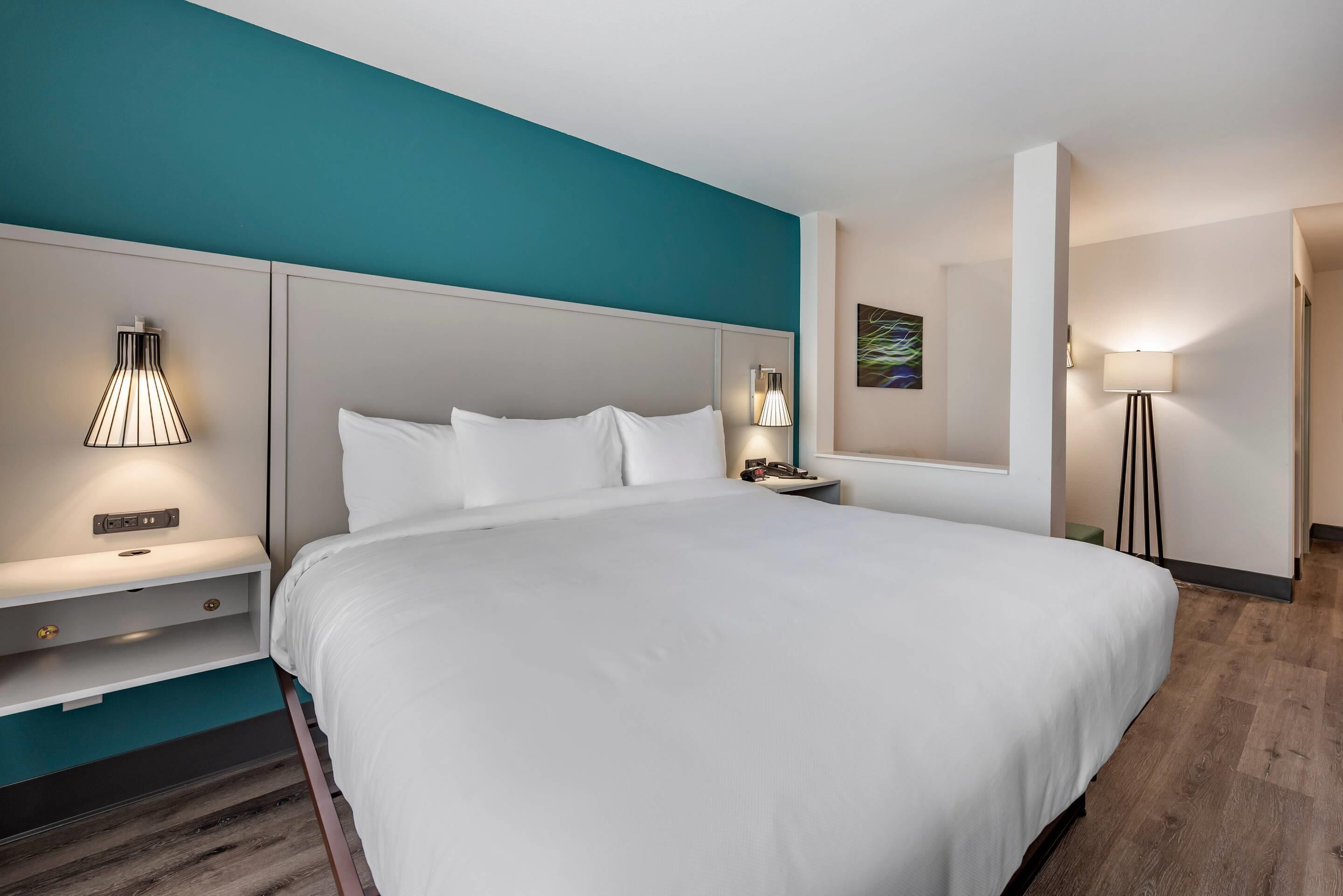 Suite, 1 cama King size, para no fumadores | Escritorio y espacio para trabajar con laptop 