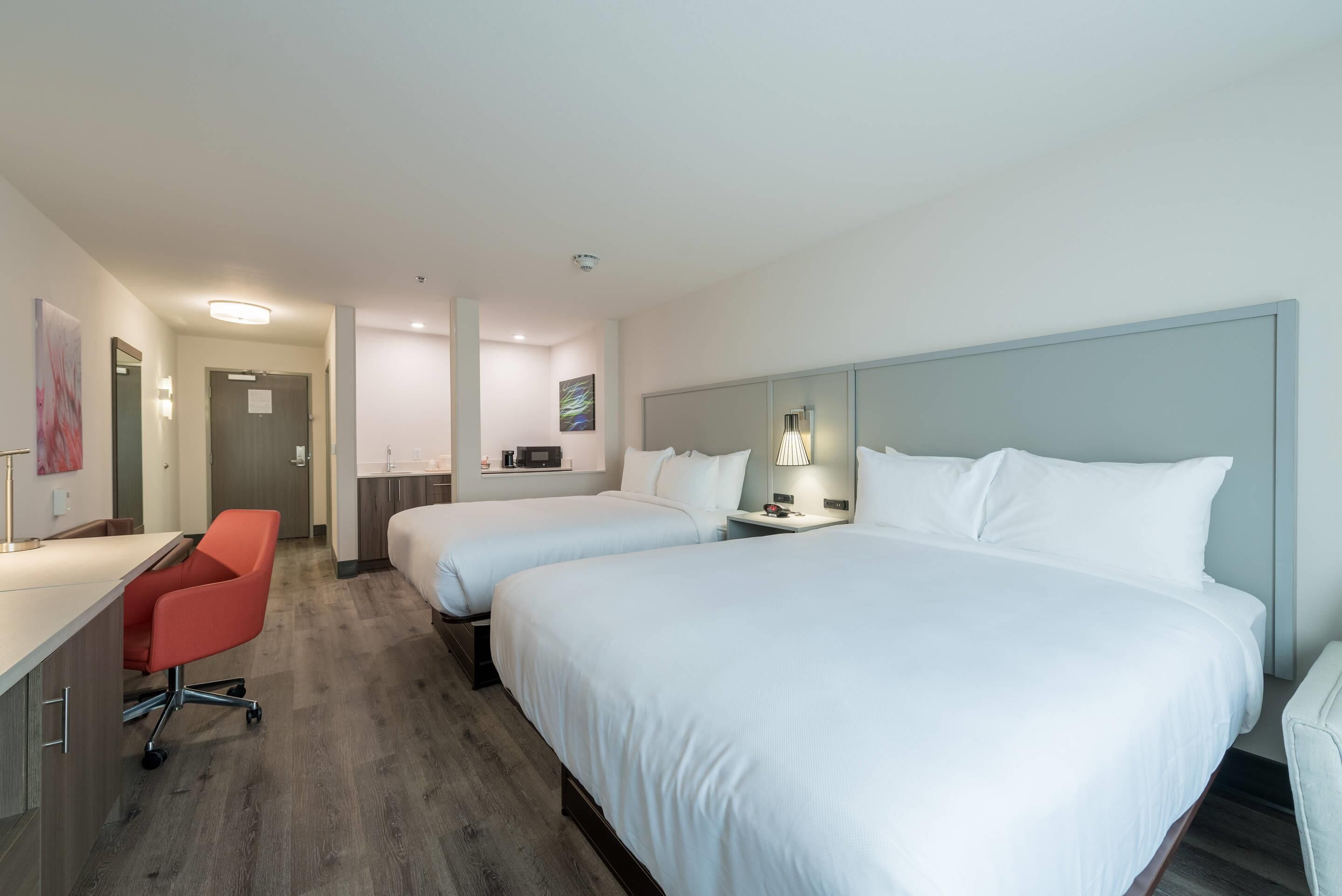 Suite, varias camas, para no fumadores (Upgrade) | Escritorio y espacio para trabajar con laptop 