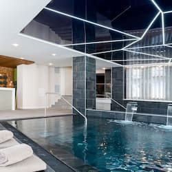 Indoor pool, pool loungers