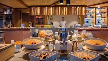 Gratis komplett frukost varje dag