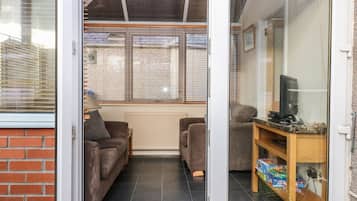 Cottage | 3 bedrooms, individually decorated, individually furnished, free WiFi