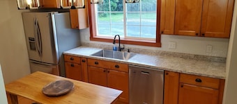 Cozy country charm with a convenient location