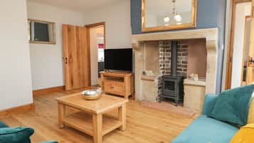 Cottage | Living room | TV