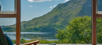 Cottage 390 - Maam - sleeps 8 guests  in 4 bedrooms