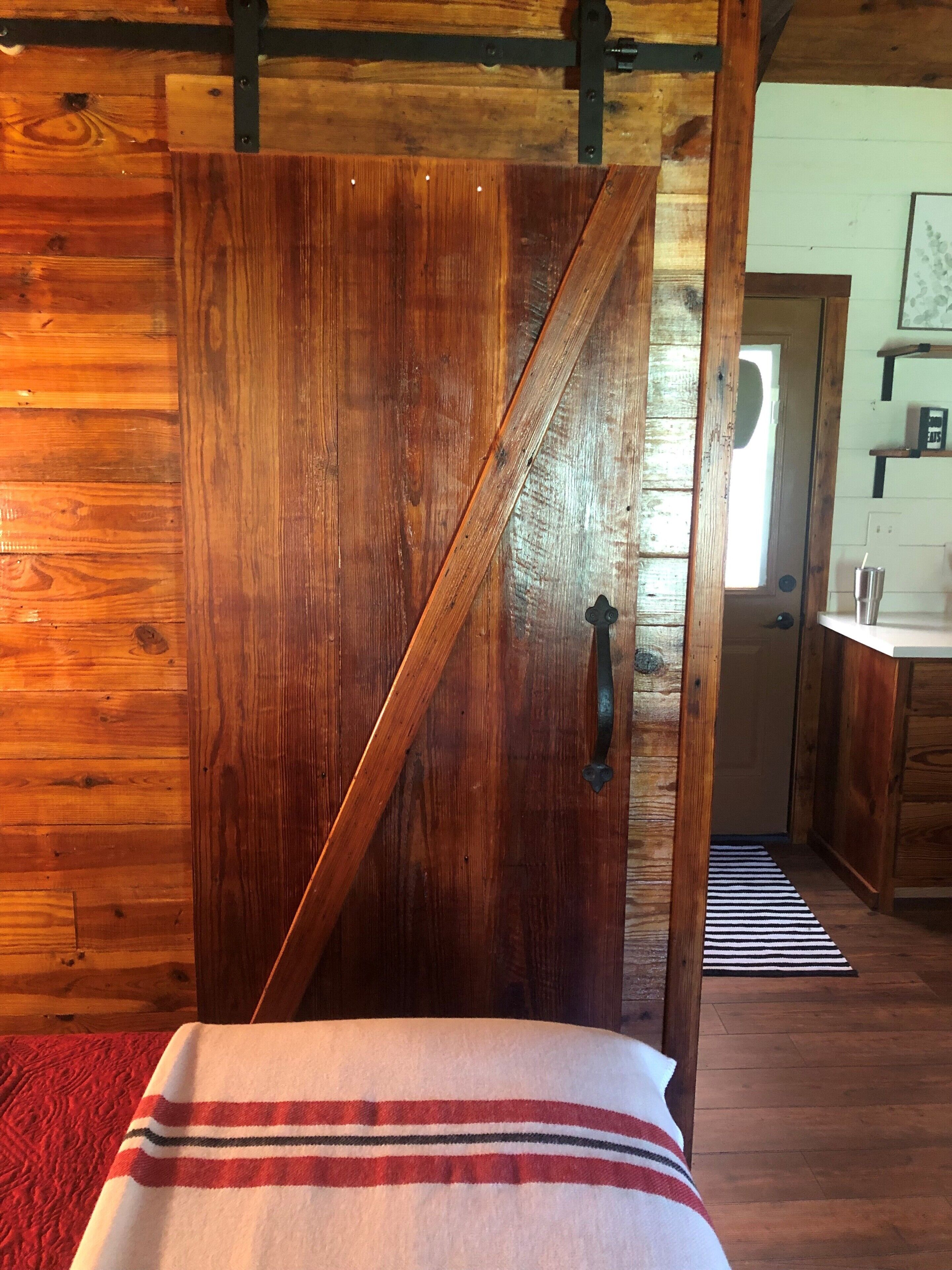 1 dormitorio, escritorio, tabla de planchar con plancha y wifi gratis