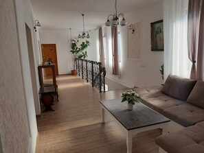 Interior - B&B Apartment near Shopping Center (Oradea)