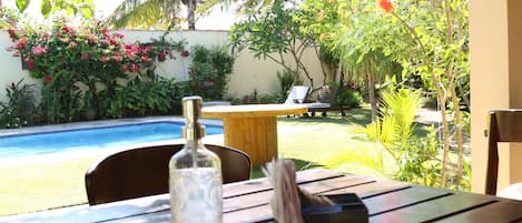 Piscine extérieure