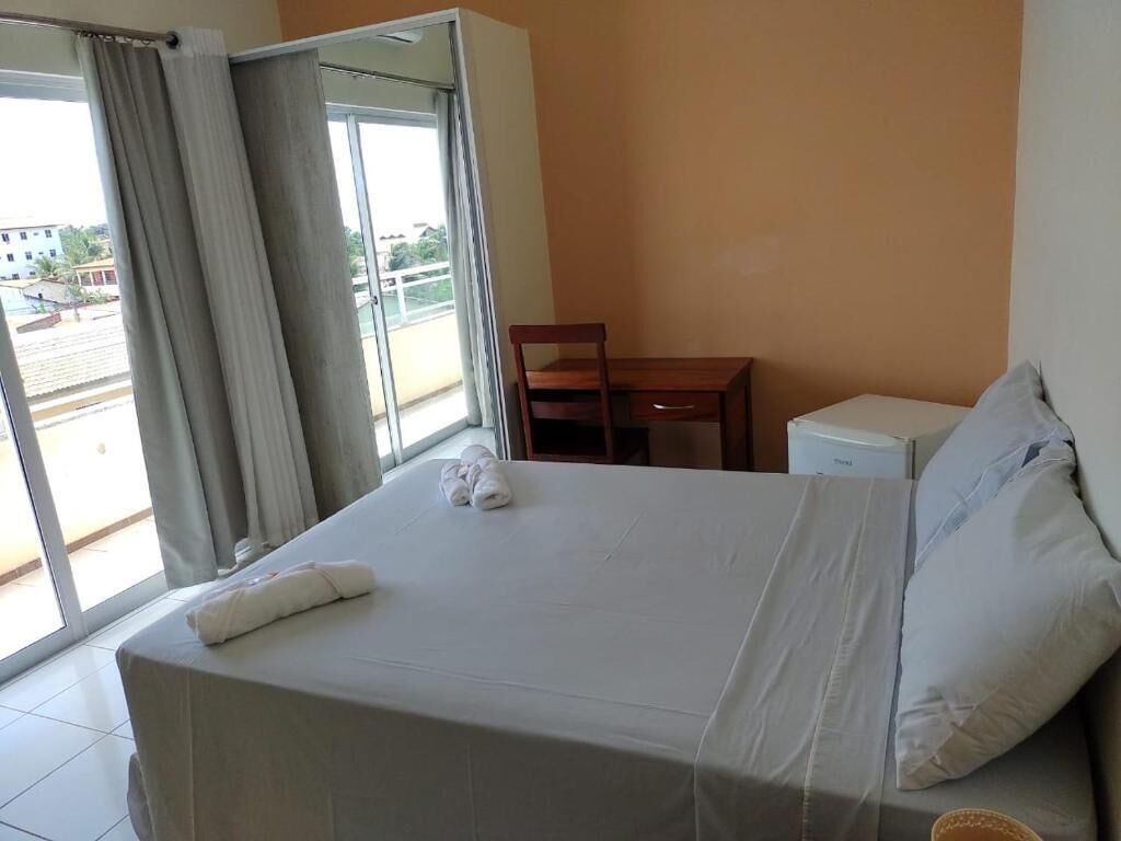 minibar, iron/ironing board, free wifi, bed sheets