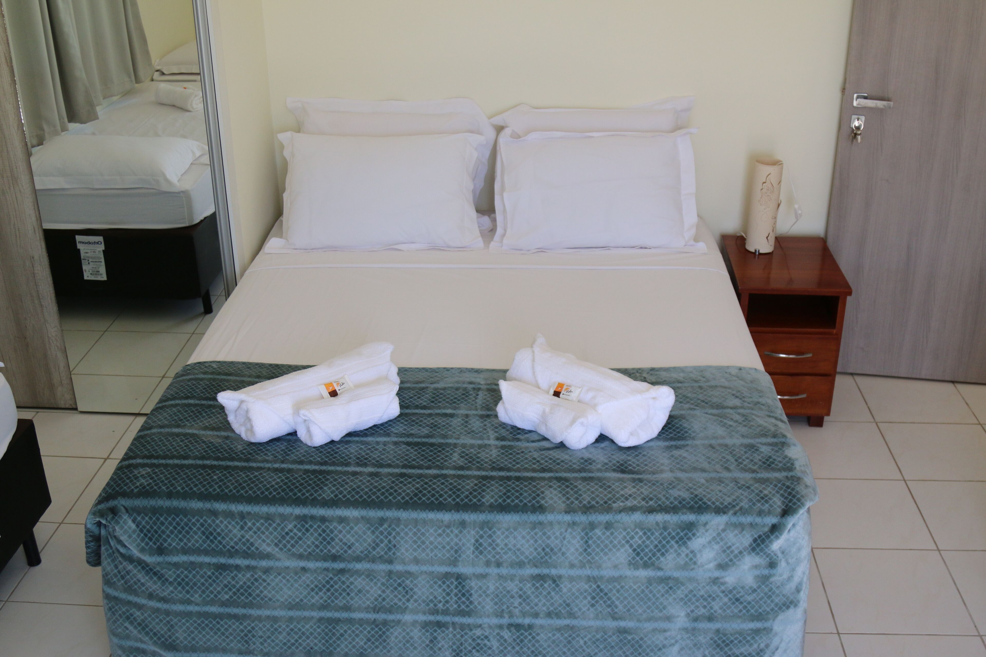 premium room | minibar, iron/ironing board, free wifi, bed sheets