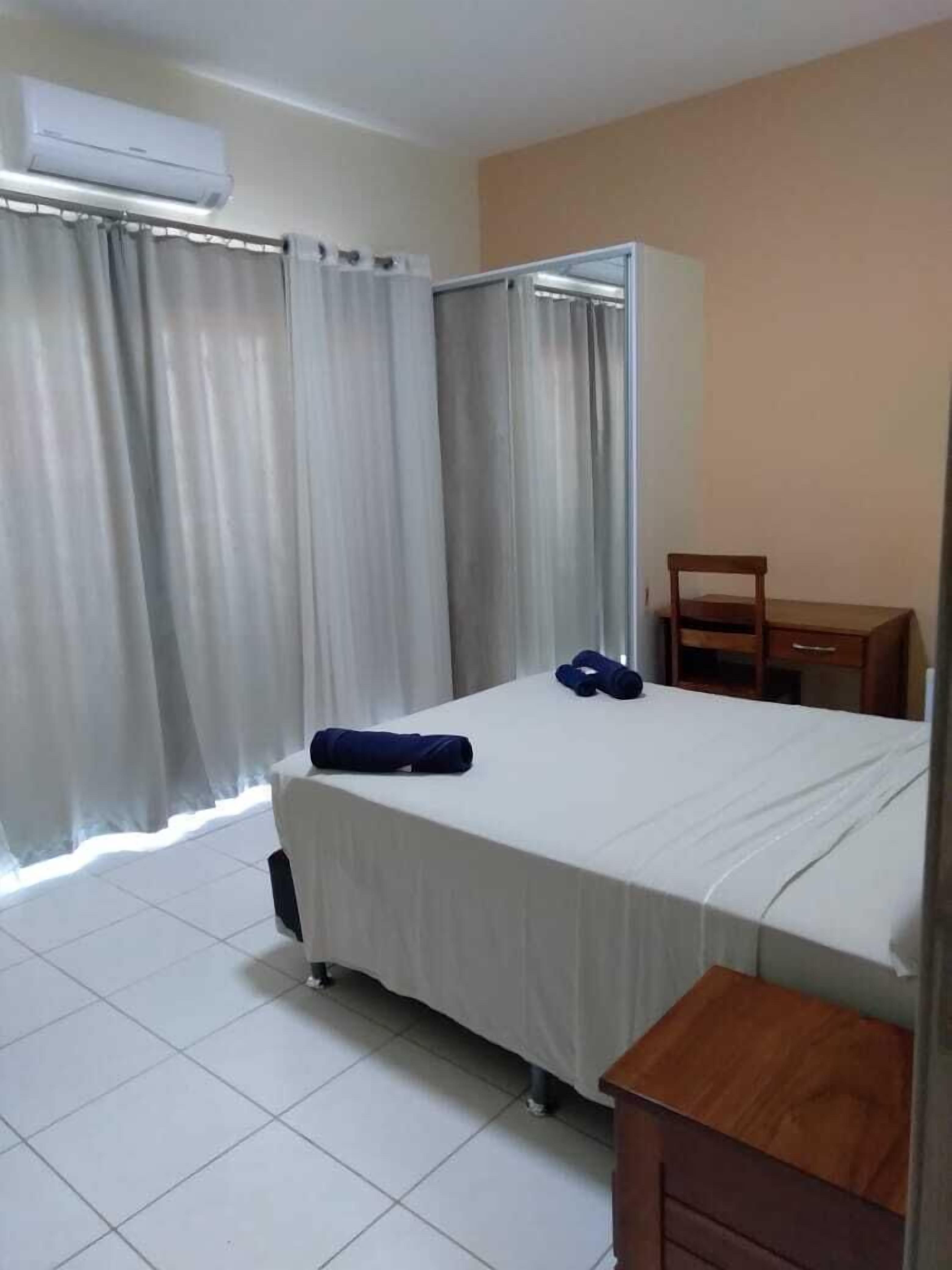 minibar, iron/ironing board, free wifi, bed sheets