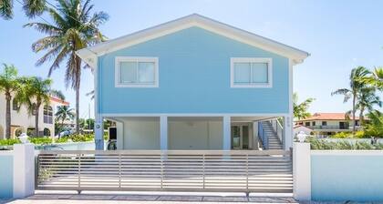 APRIL-MAY 2026 OPENING~25% off reg price! Ice Maker, pool, next 2 Sombrero Beach