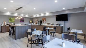 Free daily buffet breakfast