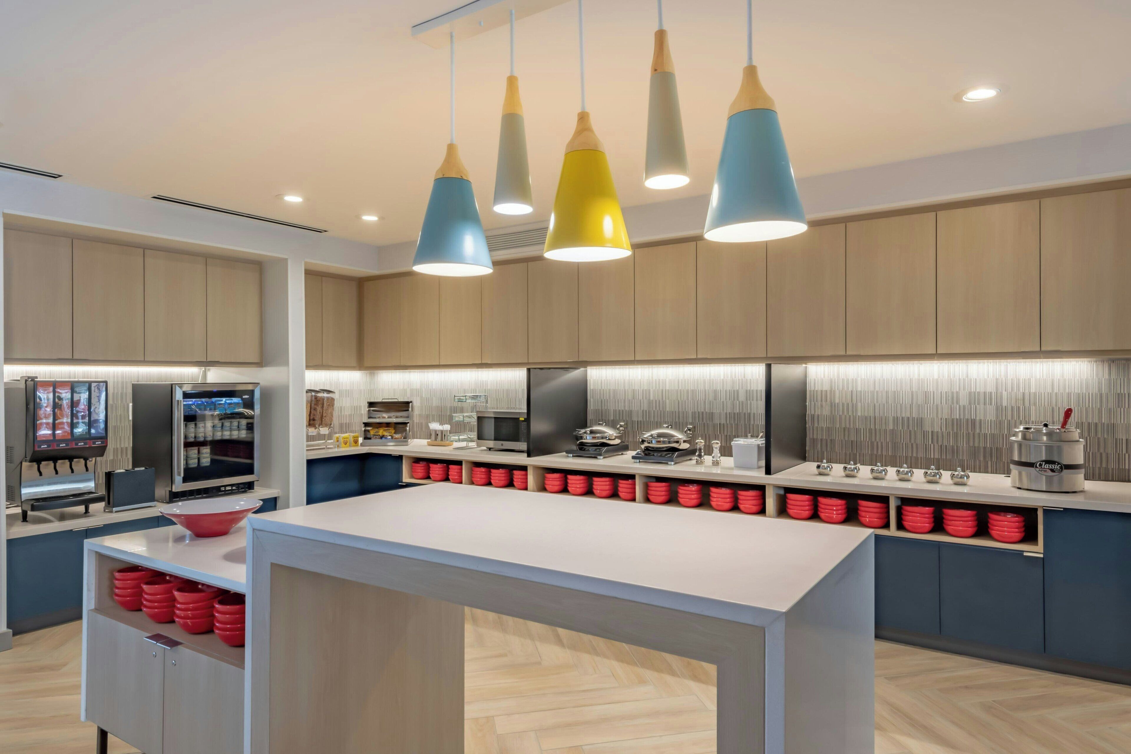 free buffet breakfast