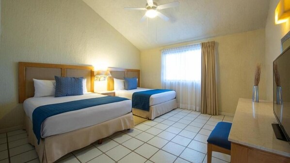 1 bedroom, iron/ironing board, WiFi, bed sheets - Stunning 1BR Junior Suite Steps to Punta Sur Golf Course (San José del Cabo)