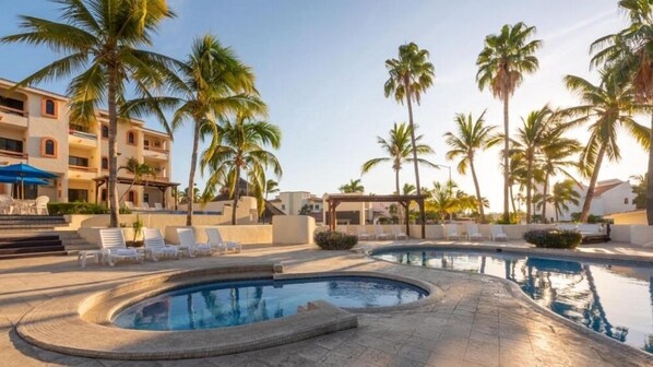Pool - Los Cabos Private 1BR Junior Suite Near Beach (San José del Cabo)