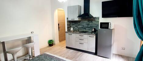 1 bedroom, in-room safe, free WiFi, bed sheets