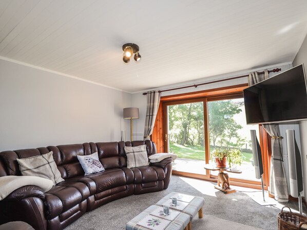 Cottage | Interior - 8 Achnabat (Thurso)