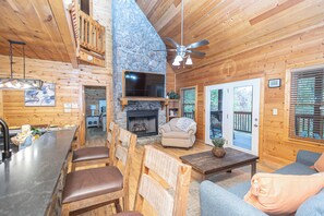 Fernseher, Kamin, Videospiele