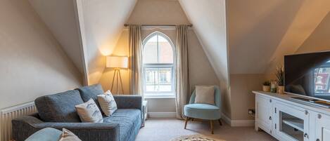 Apartment, Private Bathroom, Sea View (Stowaway's) | Lounge