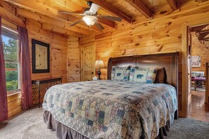 2 bedrooms, iron/ironing board, bed sheets