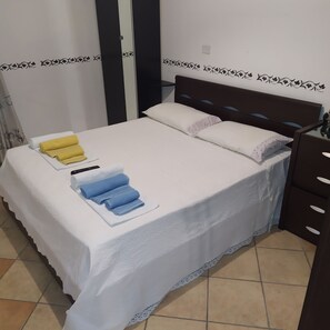 1 Schlafzimmer, Bügeleisen/Bügelbrett, kostenloses WLAN, Bettwäsche
