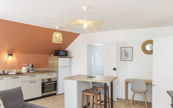 TV - LE BALI - 700m Gare - Wi-Fi (Laval)