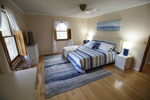 3 bedrooms, desk, WiFi, bed sheets - Private and pet-friendly, with game room and upgraded kitchen (Ocean Pines)