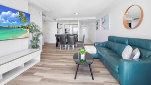 Unclassified image, 5 of 23, button - Chevron Renaissance Ocean View (Surfers Paradise)