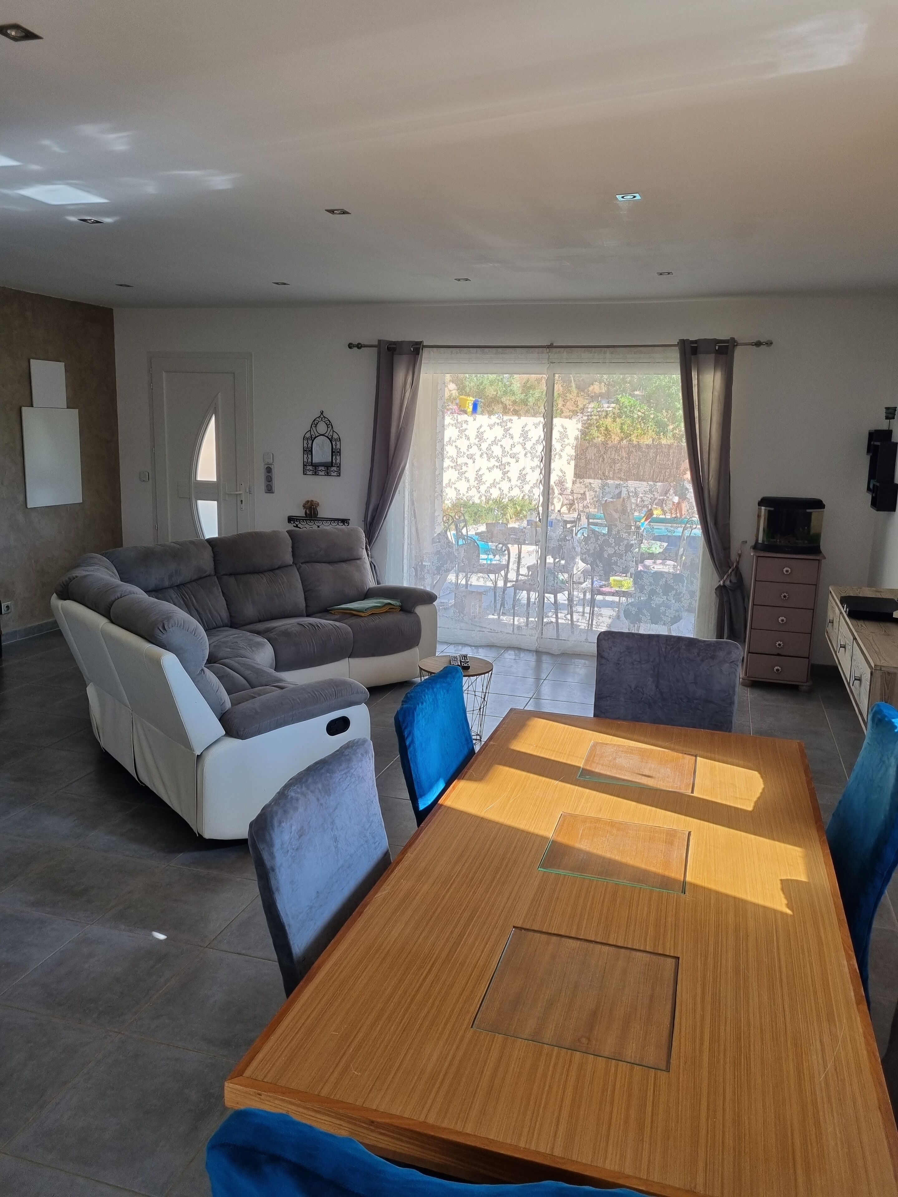 TV connectée, cheminée