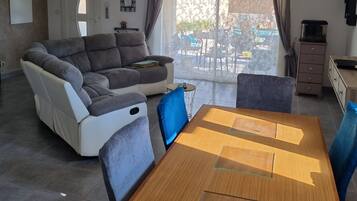 TV connectée, cheminée