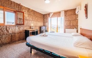 6 Schlafzimmer, Reisekinderbett, kostenloses WLAN