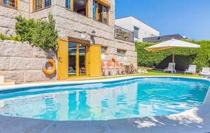 Pool - Amazing home in Alella (Alella)