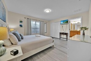 4 chambres, fer et planche à repasser, lit parapluie, Wi-Fi gratuit