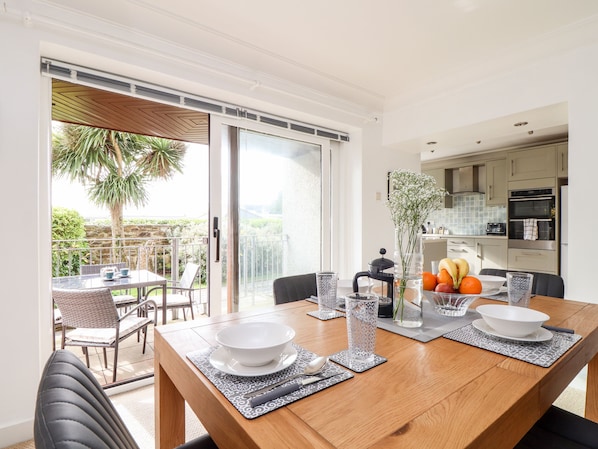 Casa de campo | Cozinha privada | Geladeira, lava-louças, chaleira elétrica, torradeira