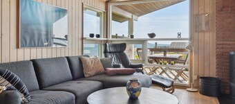 Beautiful home in Børkop with WiFi