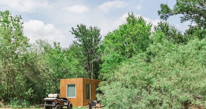 Dragonfly Cabin at Wahwahtaysee Resort on the San Marcos River