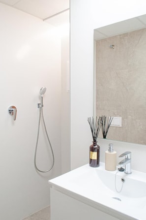 Hair dryer, towels