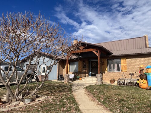 Grandma Marva’s Hideout basecamp for many National & State Parks