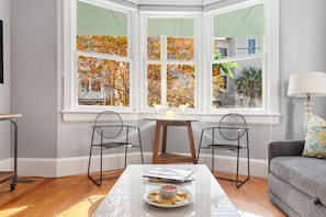 TV, offices - Just Blocks from King St | Sweetgrass (Suite A) (Charleston)