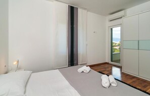 5 Schlafzimmer, Reisekinderbett, kostenloses WLAN, Bettwäsche